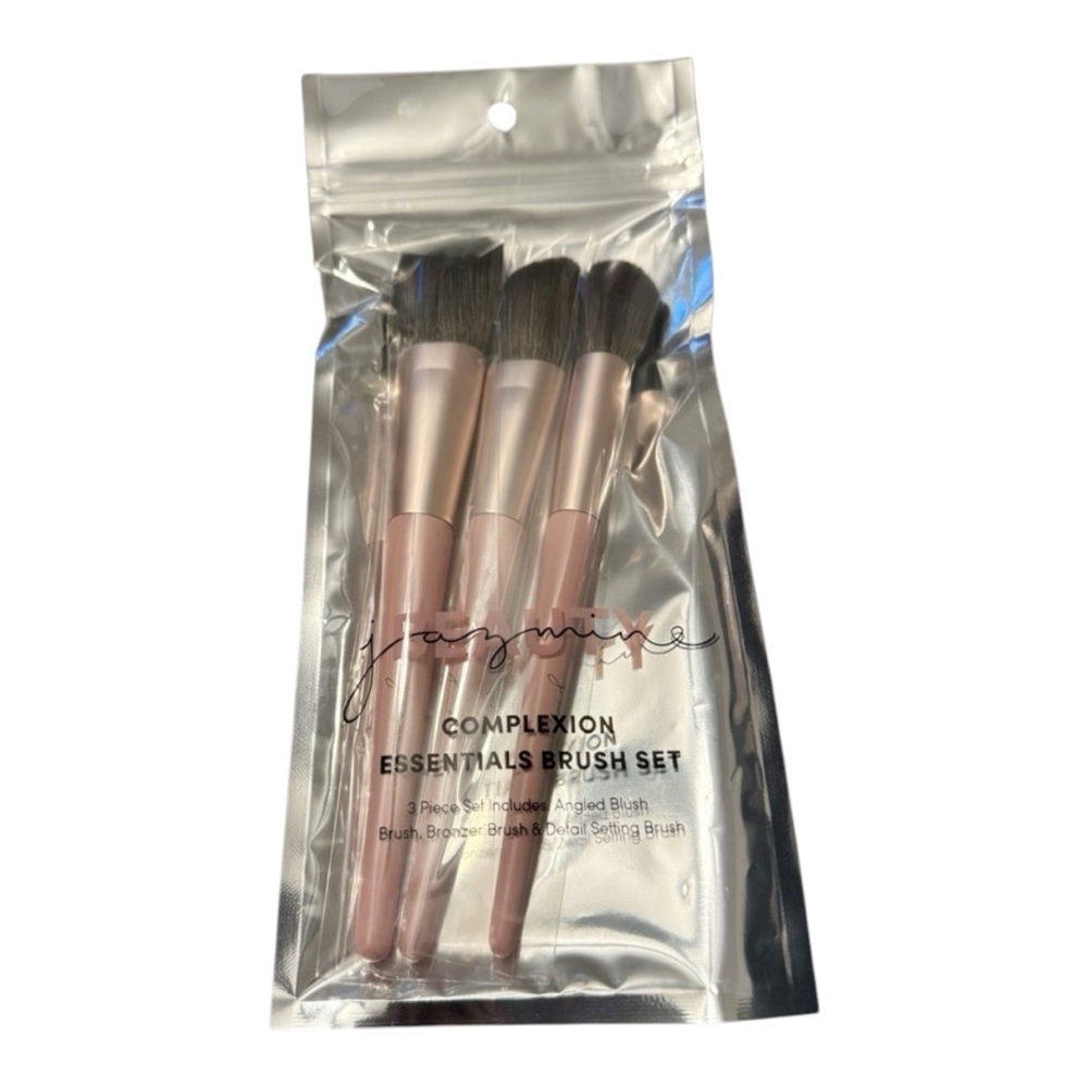 NWT-JAZMINE BEAUTY Complexion Brush Essential Three Piece Brush Set